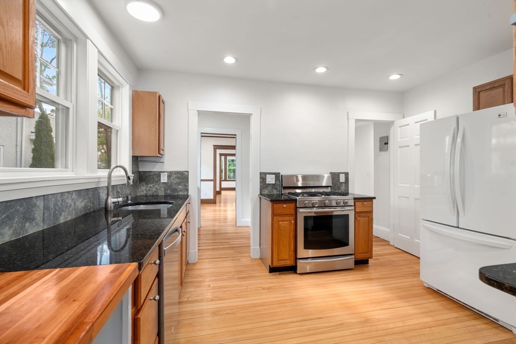 84-86 Webster St #86, Newton, MA Photo #10