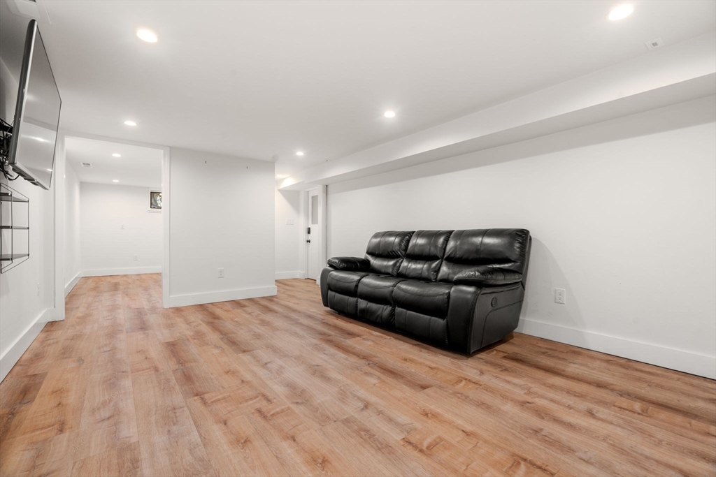 84-86 Webster St #86, Newton, MA Photo #21