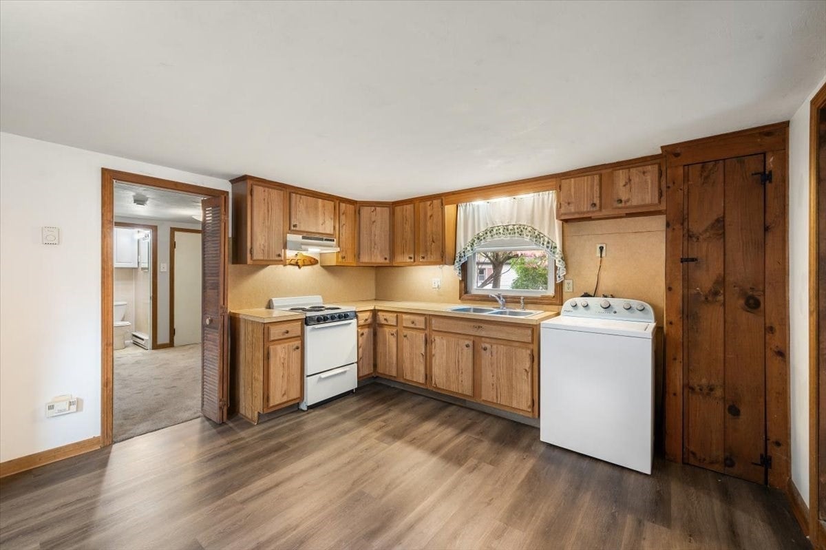 18 Bay View Dr
