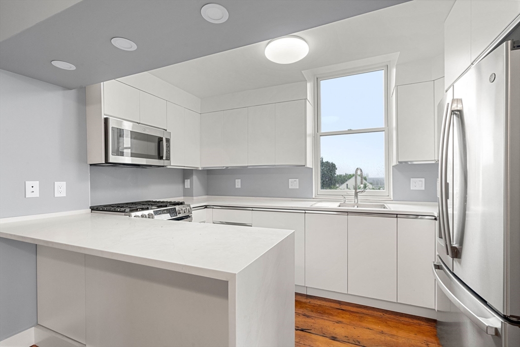 6 Brigham Street 3 3