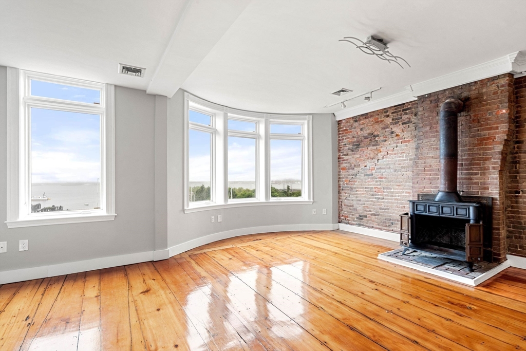 6 Brigham Street 3 3