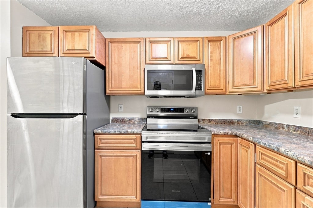80 Stanton Street #2, Worcester, MA, 80 Stanton Street #2, Worcester, MA Photo #2