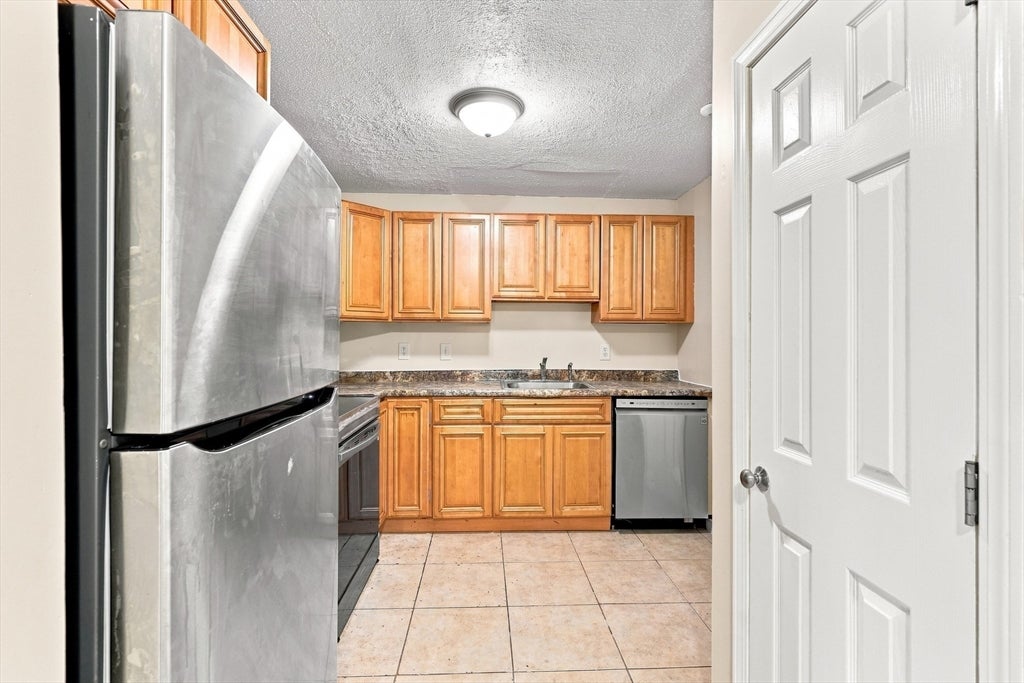 80 Stanton Street #2, Worcester, MA, 80 Stanton Street #2, Worcester, MA Photo #4