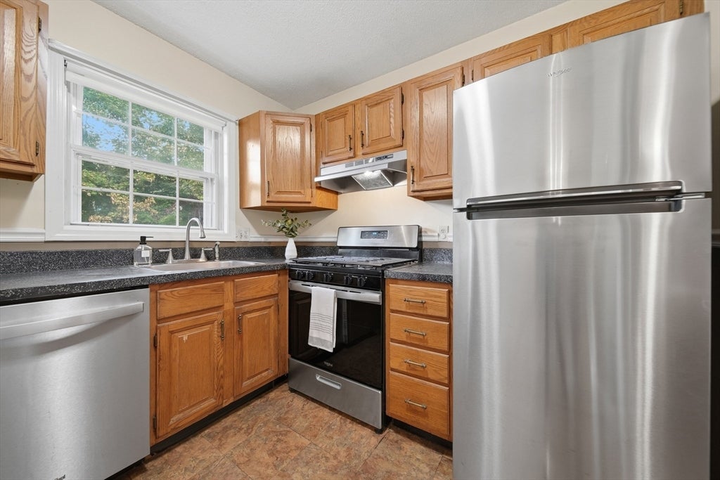 65 Kathy Dr #65, Haverhill, MA, 65 Kathy Dr #65, Haverhill, MA Photo #19