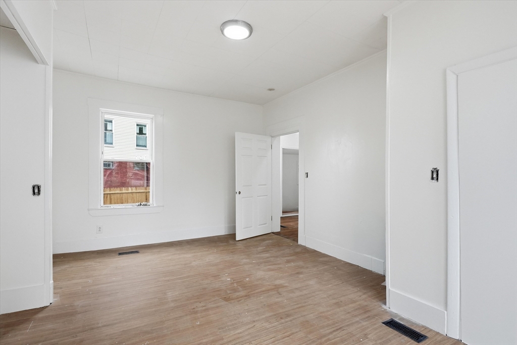 52 Hamilton Ave, Lynn, MA Photo #7