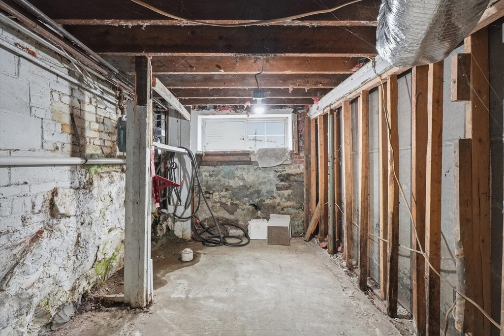 52 Hamilton Ave, Lynn, MA Photo #25