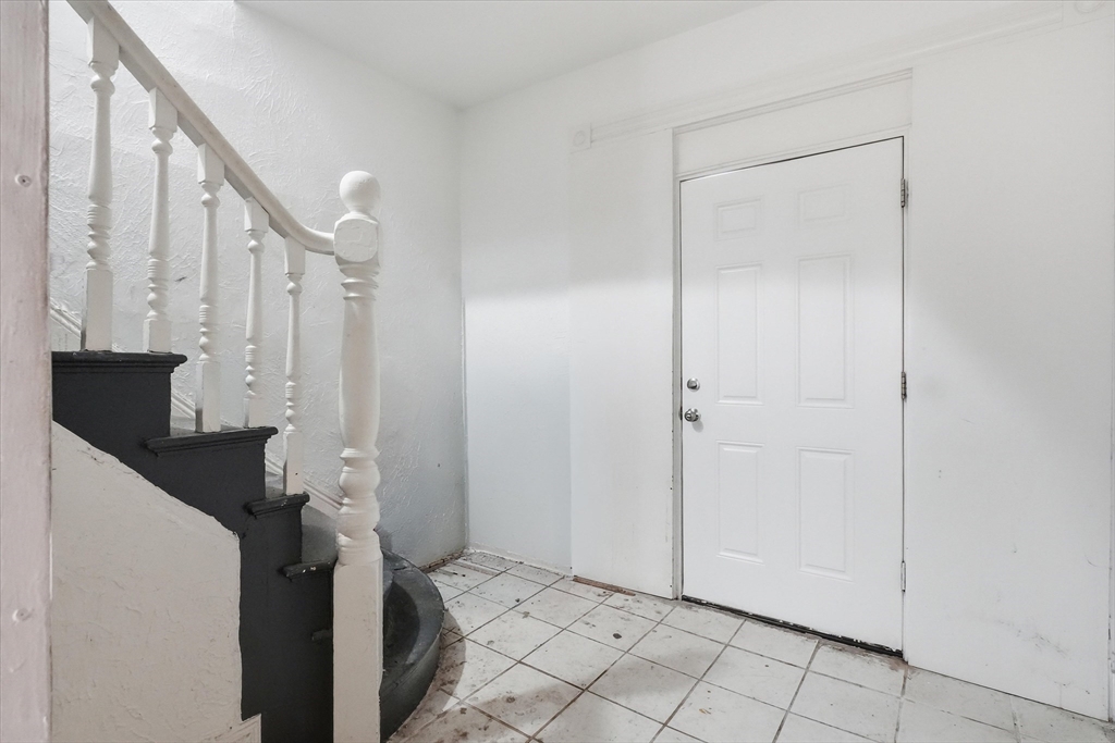 52 Hamilton Ave, Lynn, MA Photo #16