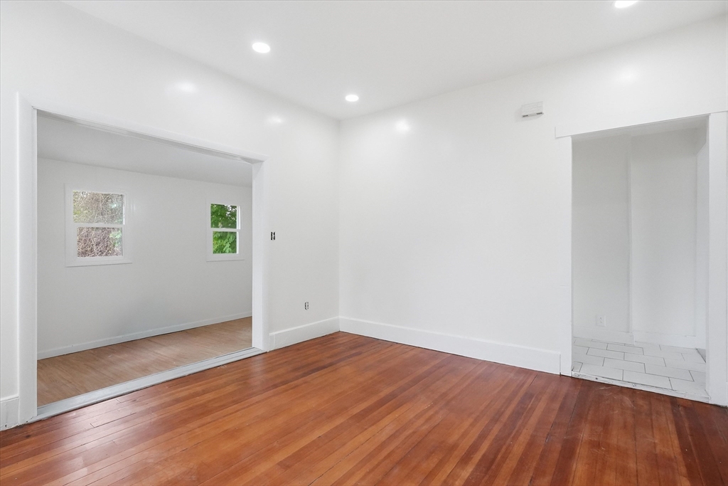 52 Hamilton Ave, Lynn, MA Photo #6