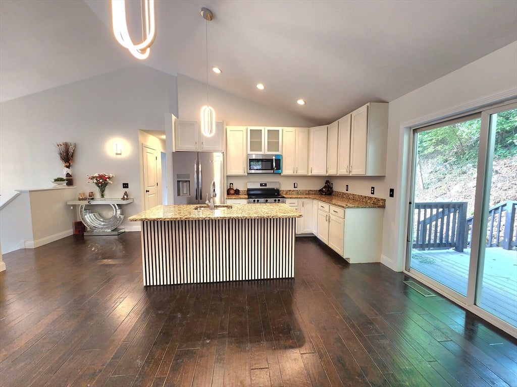 29 Buckley Rd, Worcester, MA, 29 Buckley Rd, Worcester, MA Photo #13
