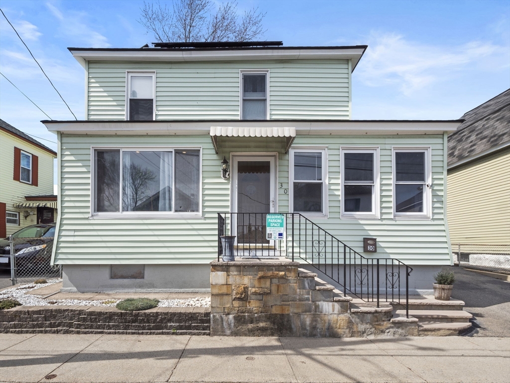 30 Delard St