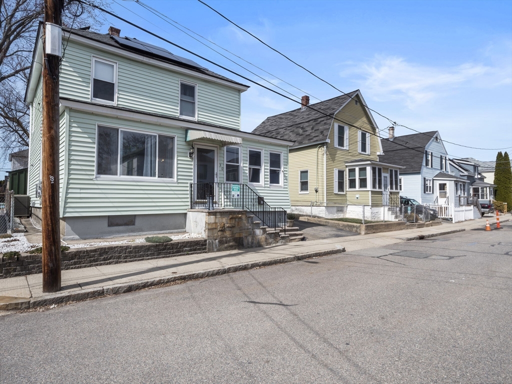 30 Delard St