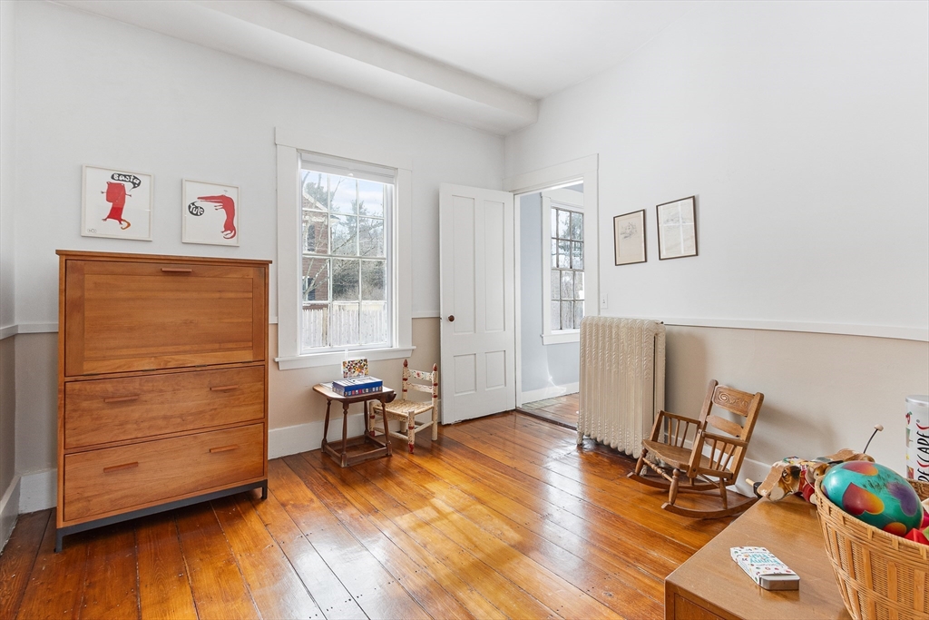 Natick, Massachusetts 01760, United States, 4 Bedrooms Bedrooms, ,3 BathroomsBathrooms,Residential,Pending,78969