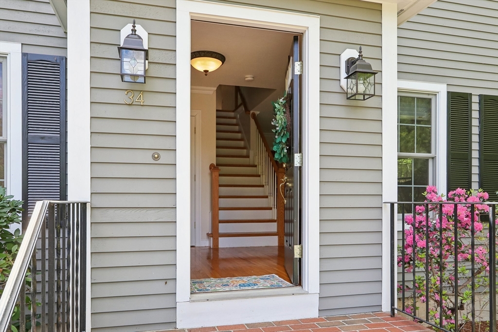 34 Broken Tree Rd, Medway, MA, 34 Broken Tree Rd, Medway, MA Photo #4