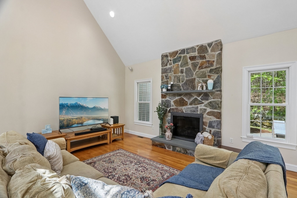 34 Broken Tree Rd, Medway, MA, 34 Broken Tree Rd, Medway, MA Photo #10