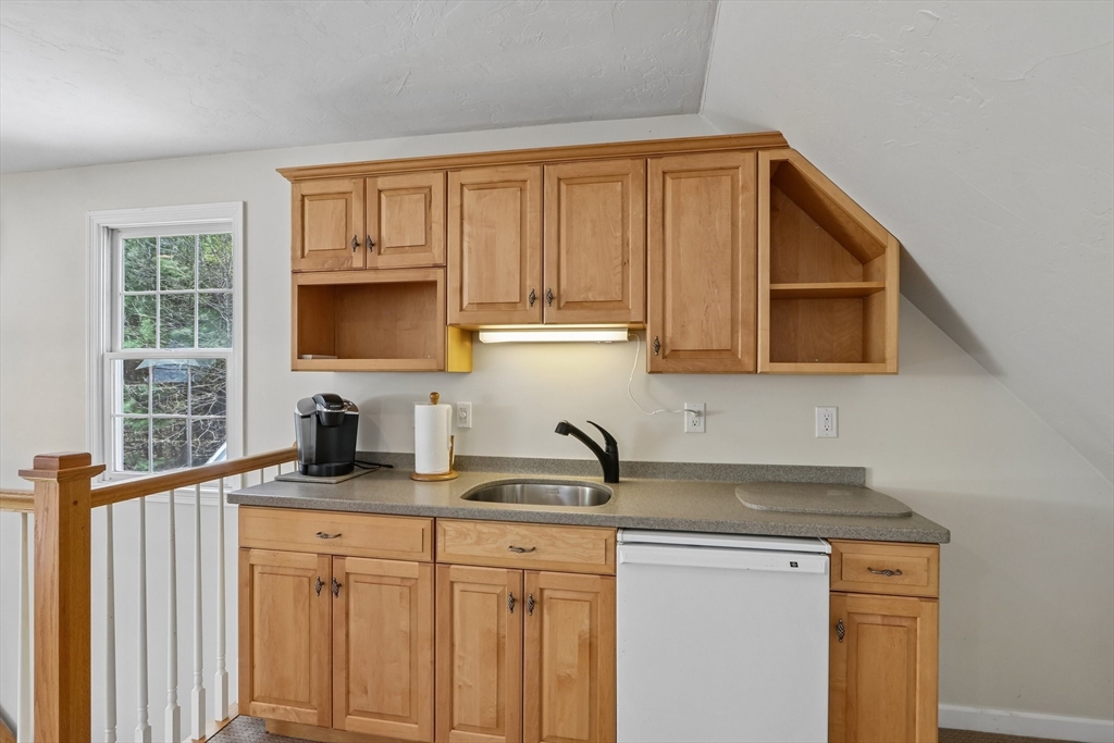 34 Broken Tree Rd, Medway, MA, 34 Broken Tree Rd, Medway, MA Photo #28