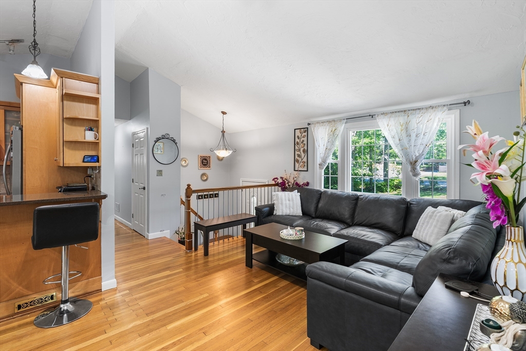 206 Cordaville Rd