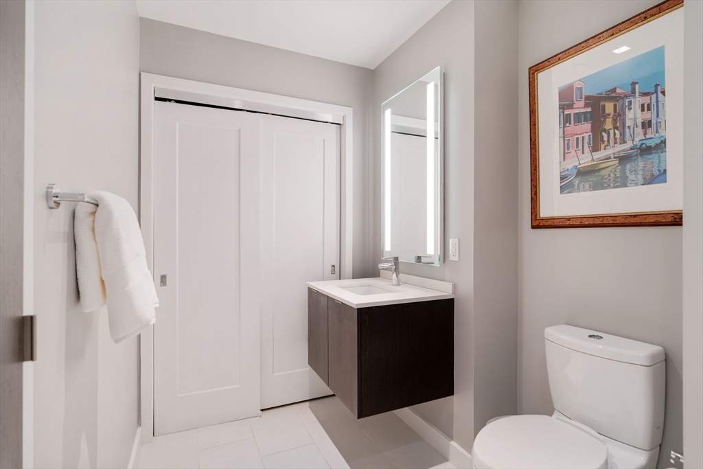 Somerville, Massachusetts 02145, United States, 3 Bedrooms Bedrooms, ,3 BathroomsBathrooms,Residential,Active,130176