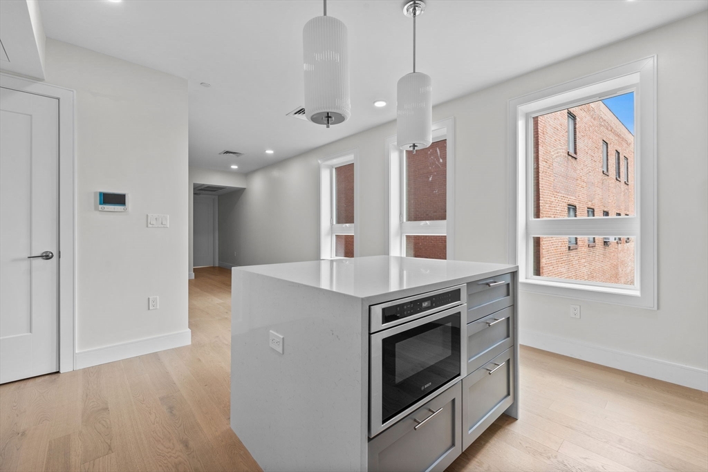 301 Border Street 603