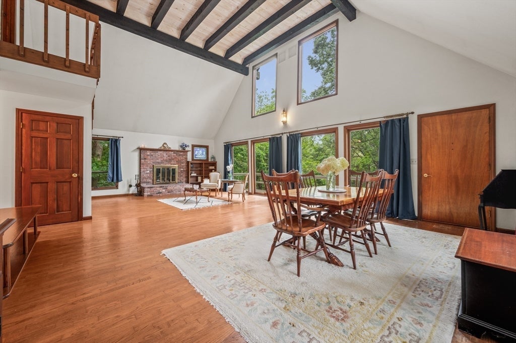 8 Chestnut Hill Rd