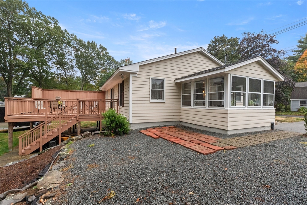 16 Emery Street