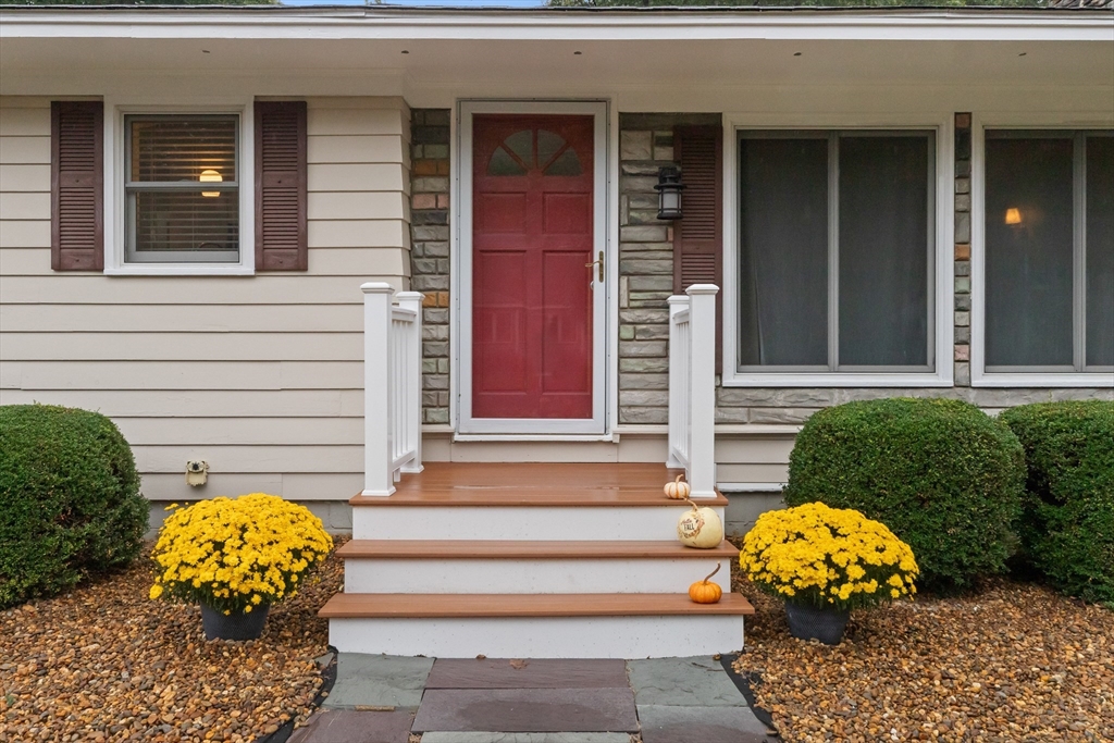 16 Emery Street