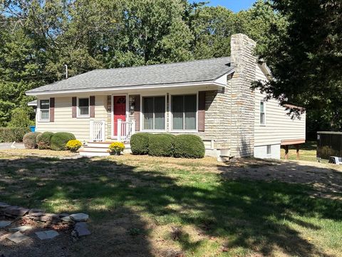 16 Emery Street Merrimac MA 01860