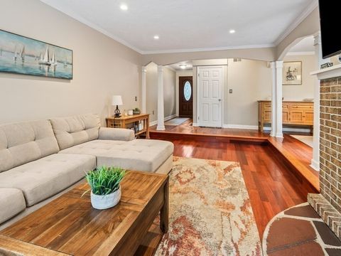 35 Cobblestone Ln 35 Worcester MA 01606