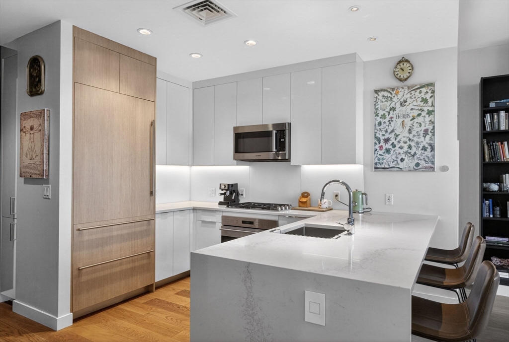 188 Brookline Ave 19B