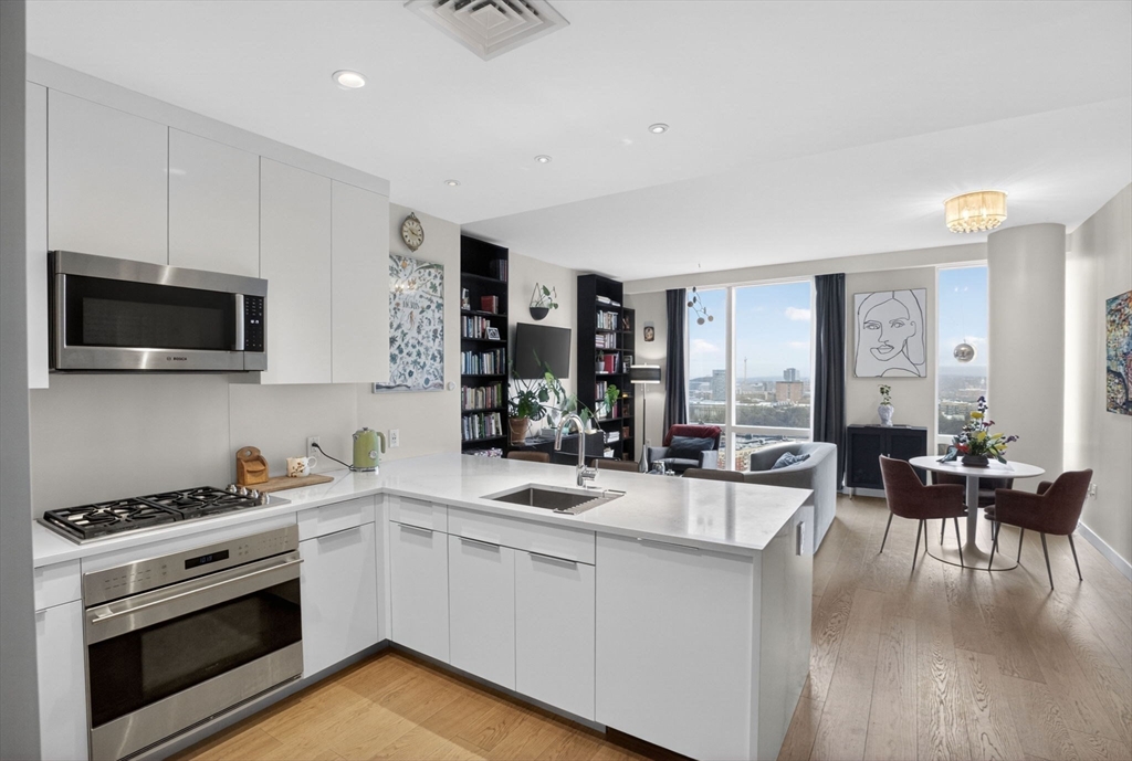 188 Brookline Ave 19B