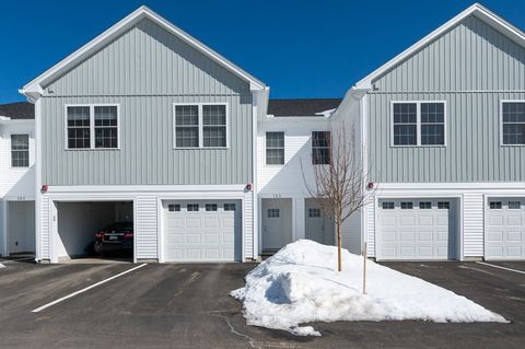 Photo of 13 Suffolk Drive #3, Concord, NH 03303 (MLS # 73486363)