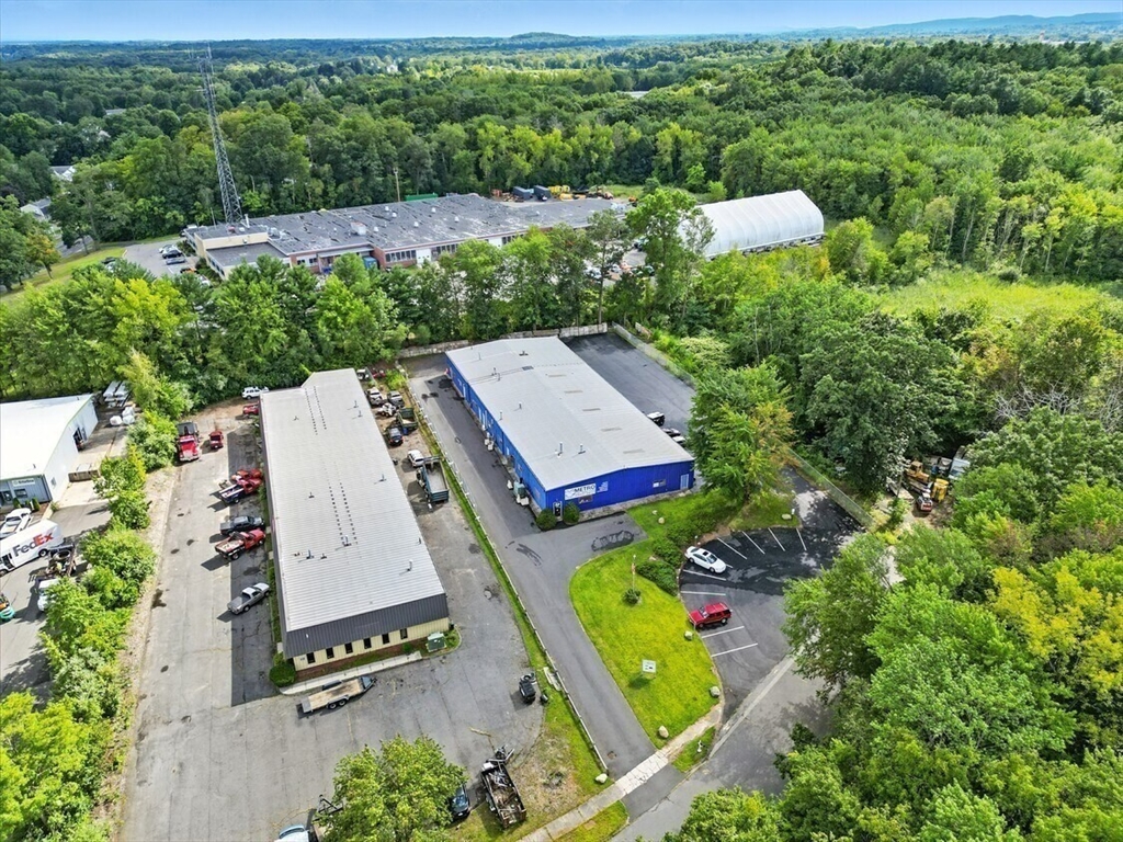 37 Saint Jacques Ave G