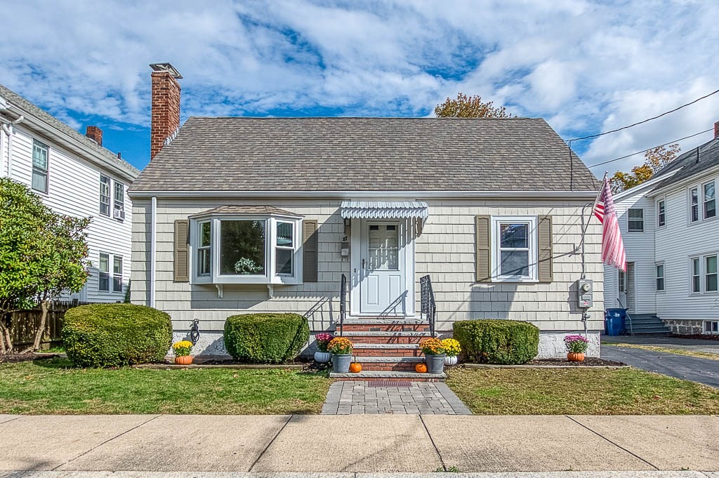 87 Knoll Street