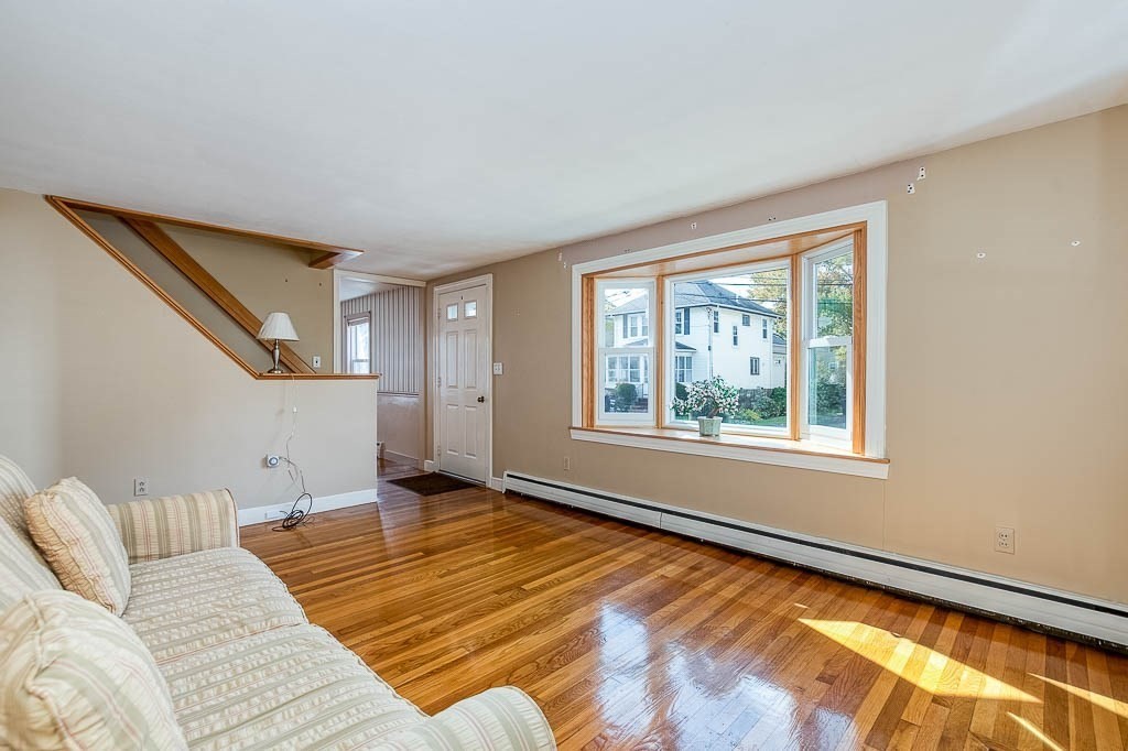 87 Knoll Street