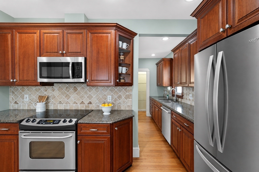 2 Ellis Terrace, Swampscott, MA Photo #15