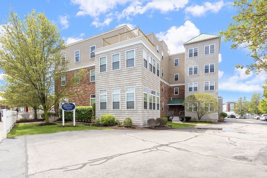 Quincy, Massachusetts 02169, United States, 2 Bedrooms Bedrooms, ,2 BathroomsBathrooms,Residential,Pending,130265