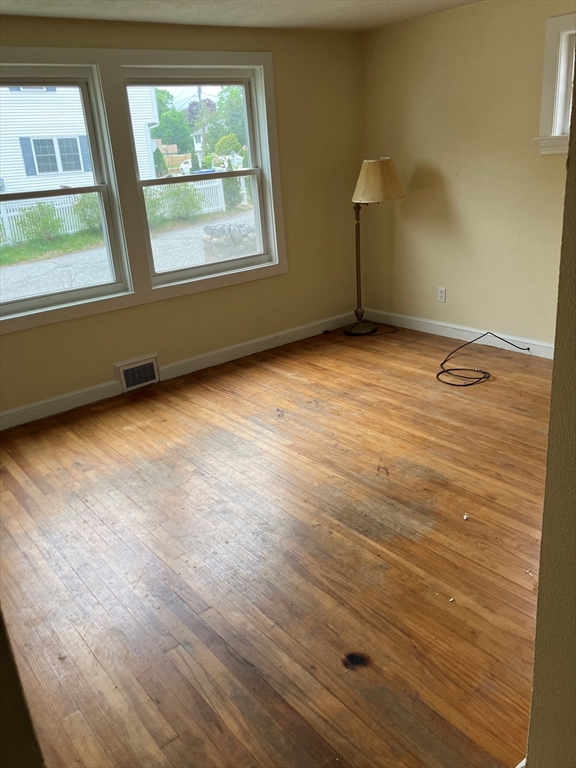 16 Newhill Rd, Methuen, MA Photo #3