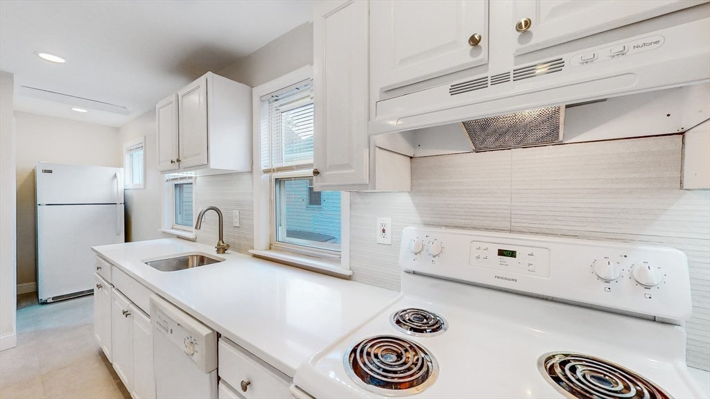 7 Smith Street #2, Medford, MA Photo #10