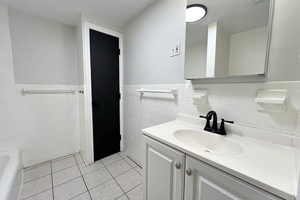 159 Brown St #6, Waltham, MA Photo #6