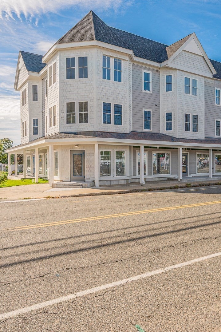 199 South Avenue #5, Whitman, MA, 199 South Avenue #5, Whitman, MA Photo #2