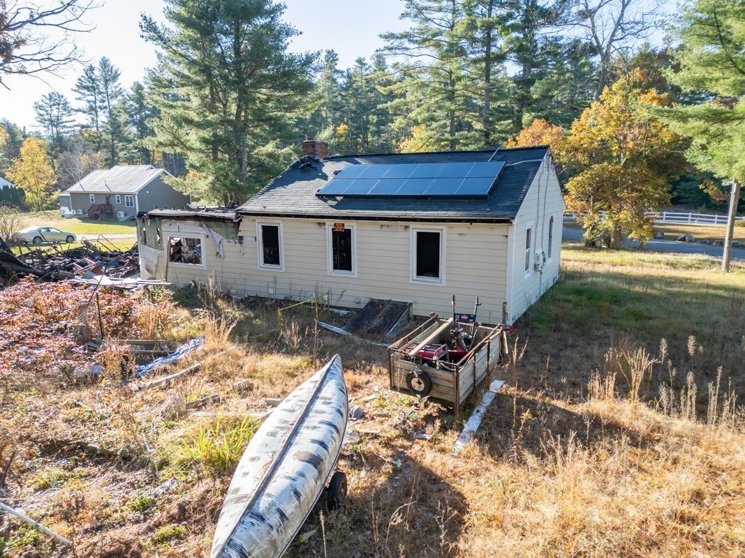 5 Burgess Rd