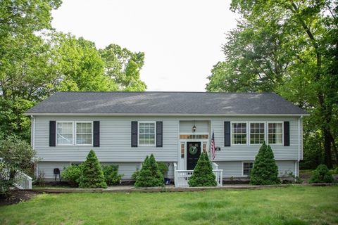 22 Patten Dr Marlborough MA 01752