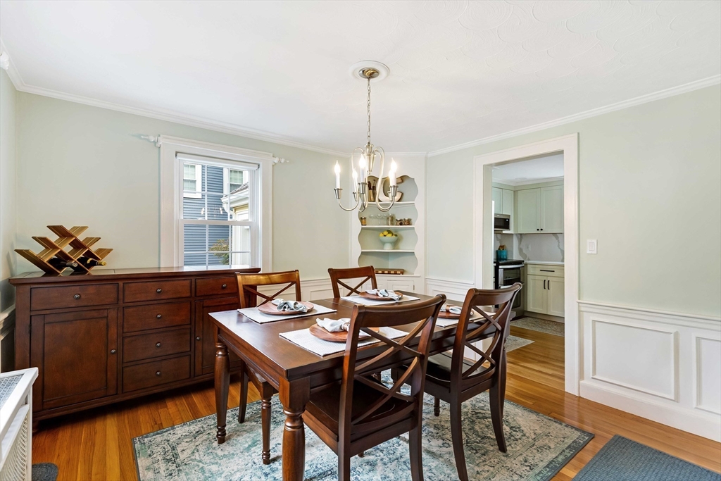 70 Meriam St