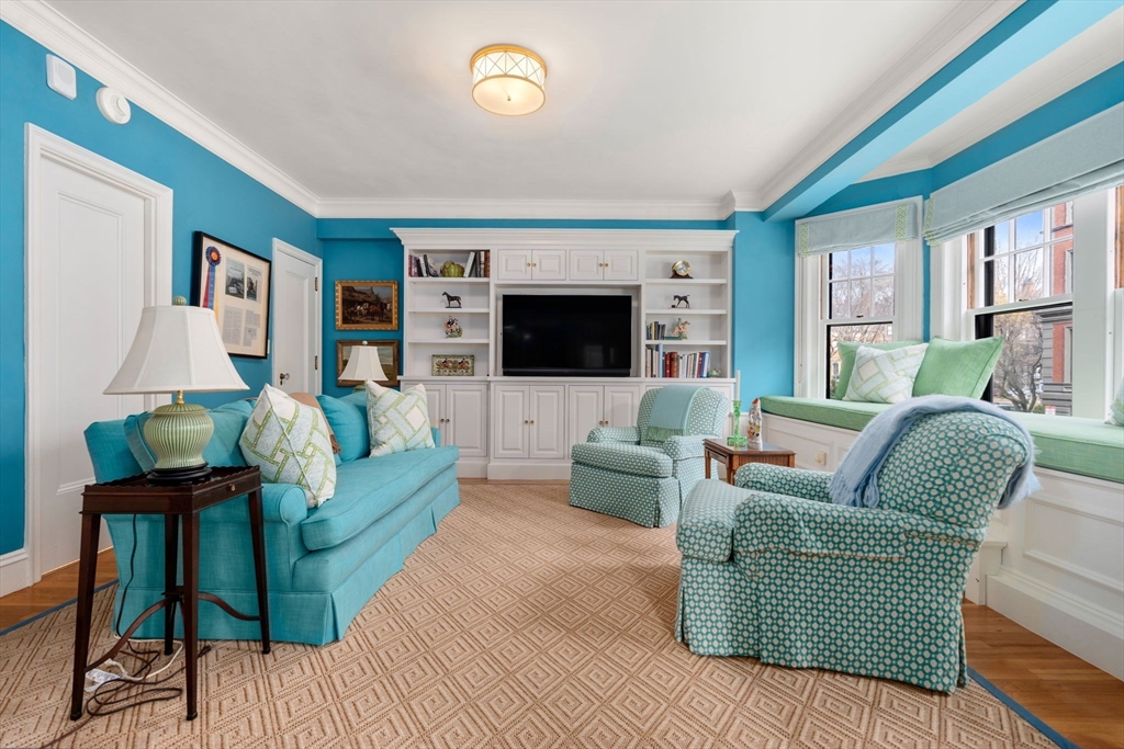 50 Commonwealth Avenue 204