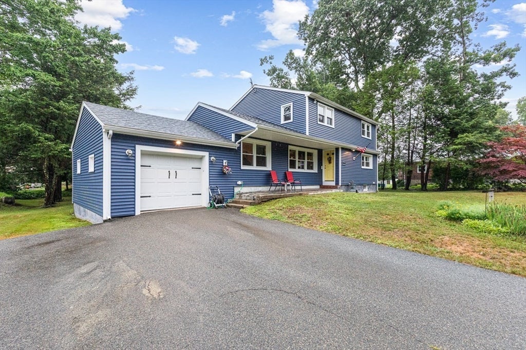 3 Grant Rd, Easton, MA Photo #3