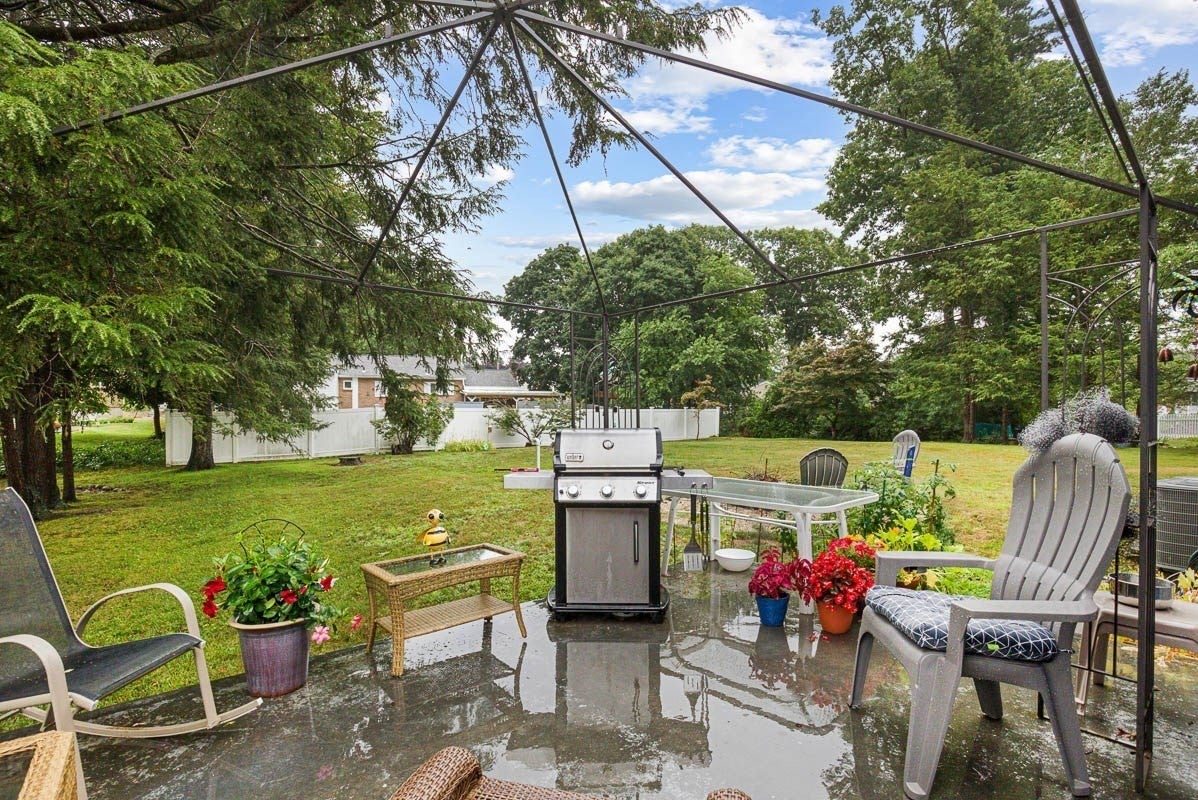 3 Grant Rd, Easton, MA Photo #9