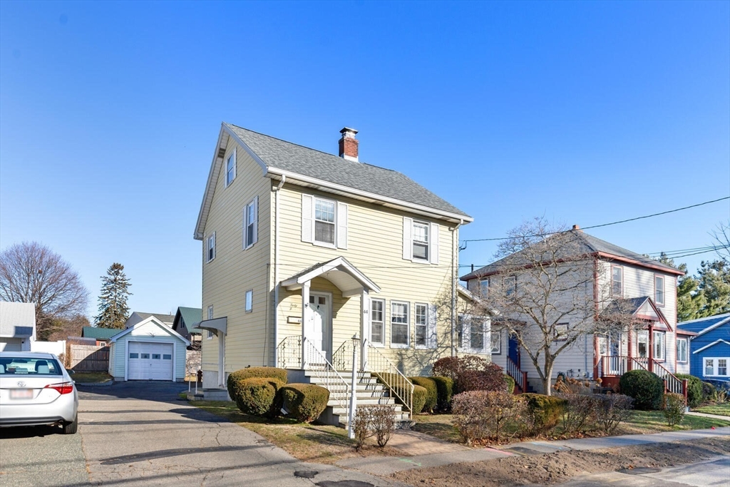 44 Howe St