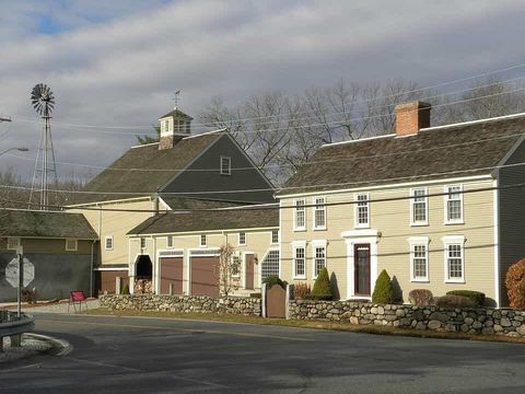 Photo of 143 Pine Hill Rd, Chelmsford, MA 01824 (MLS # 73479739)