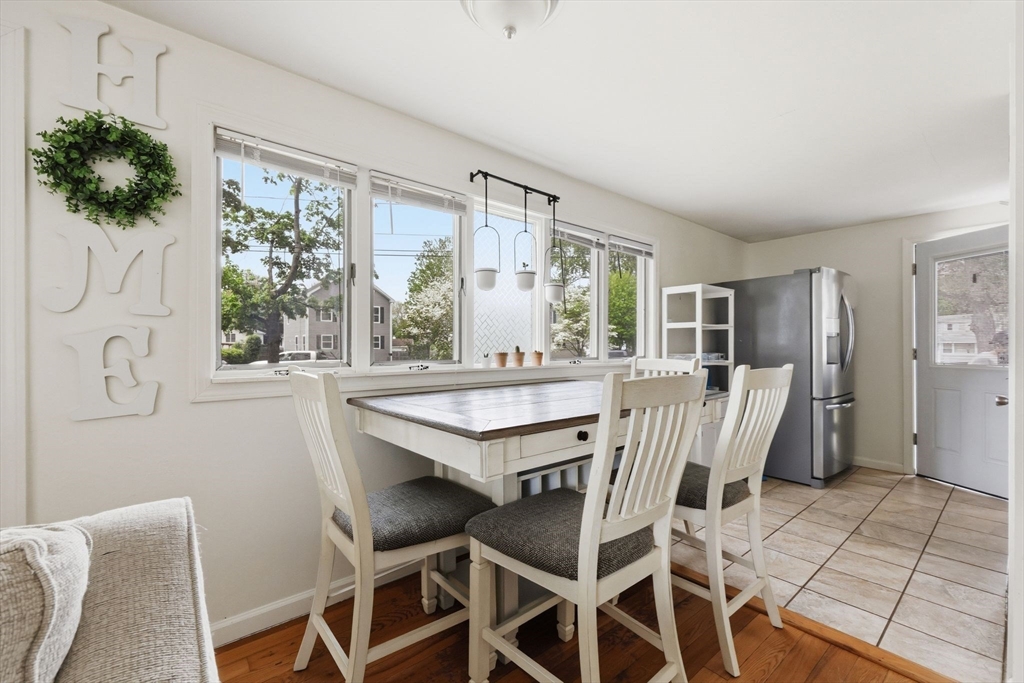49 Canterbury Rd, Springfield, MA Photo #11