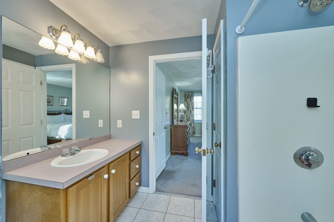 3 Suzannah Rd, Billerica, MA, 3 Suzannah Rd, Billerica, MA Photo #21