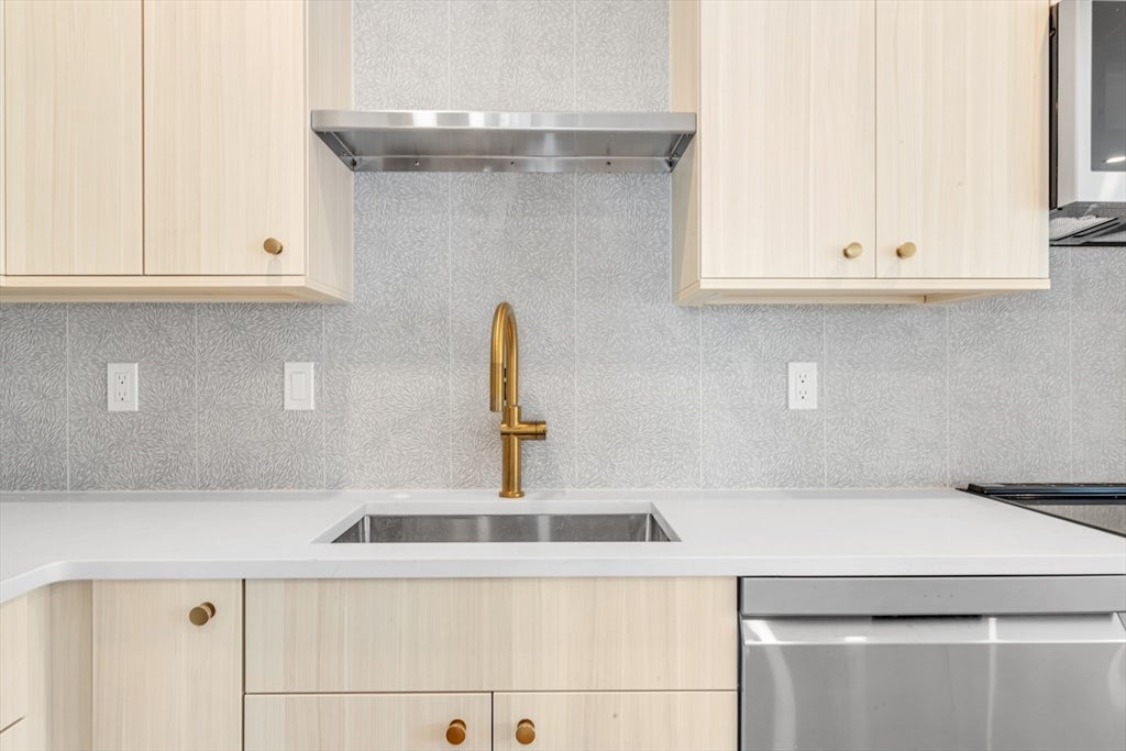 34 Oak Street #101, Boston, MA, 34 Oak Street #101, Boston, MA Photo #6